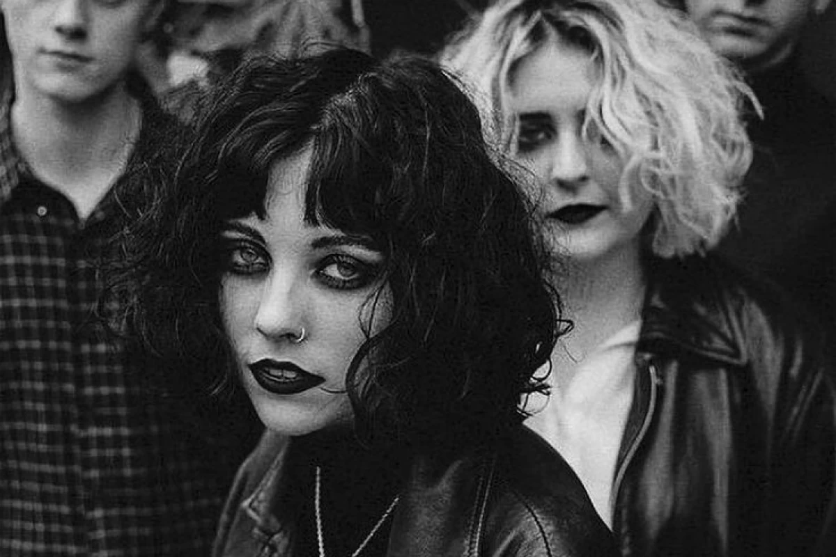 عکس گروه پِل وِیوز