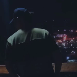 عکس این منم