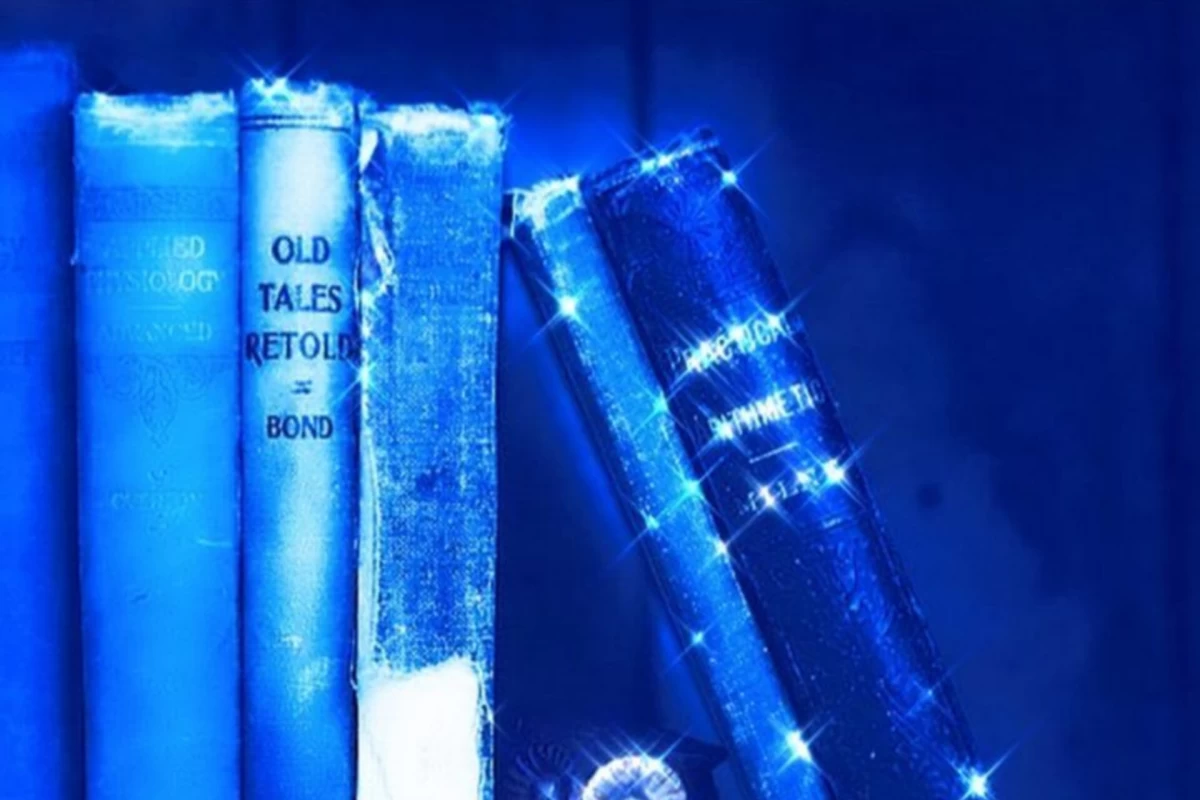 عکس کتابایی که ازش خوندن دارن؛