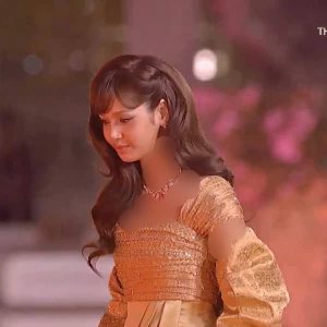 عکس 𝐋𝐢𝐬𝐮𝐚 کیه؟