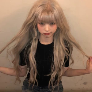 عکس ≽^•˕• ྀི≼nella≽^•˕• ྀི≼