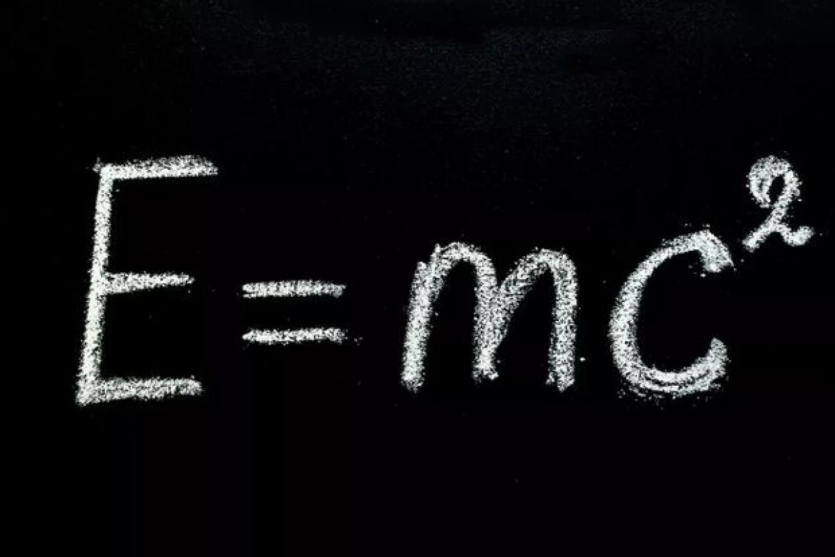 عکس رقص نور و گرانش.