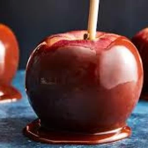 عکس طرز تهیه سیب کاراملی شکلاتی