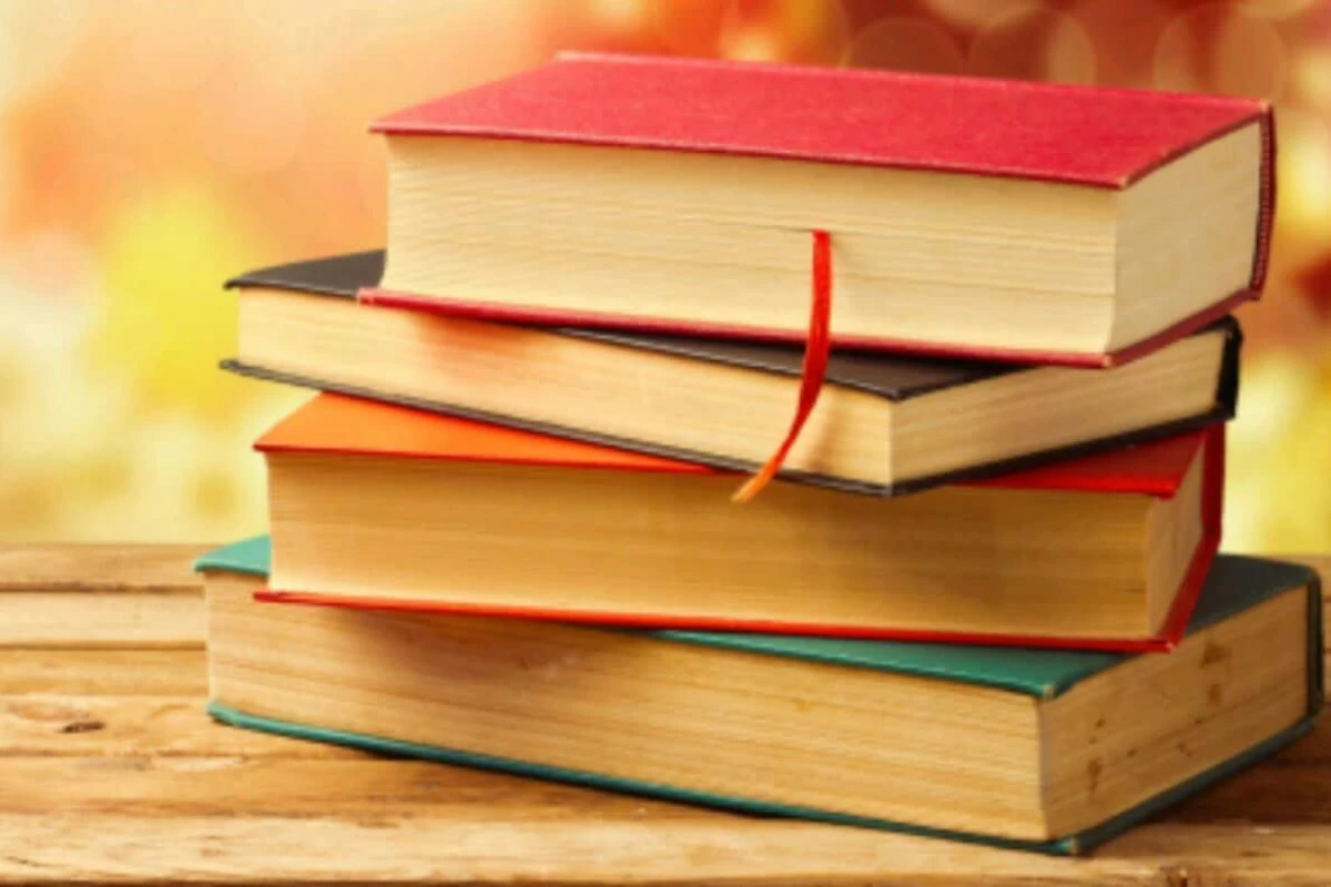 عکس معرفی کتاب برای نوجوان ها