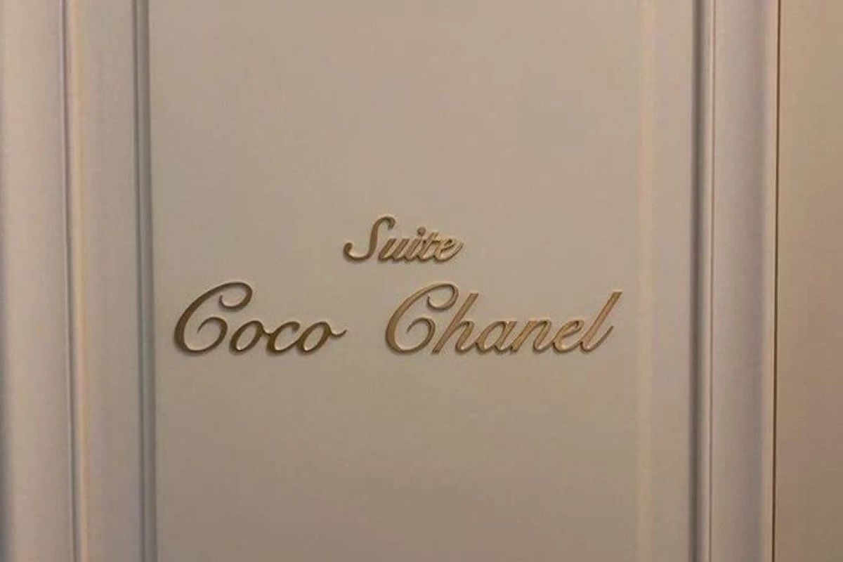 من کی هستم؟