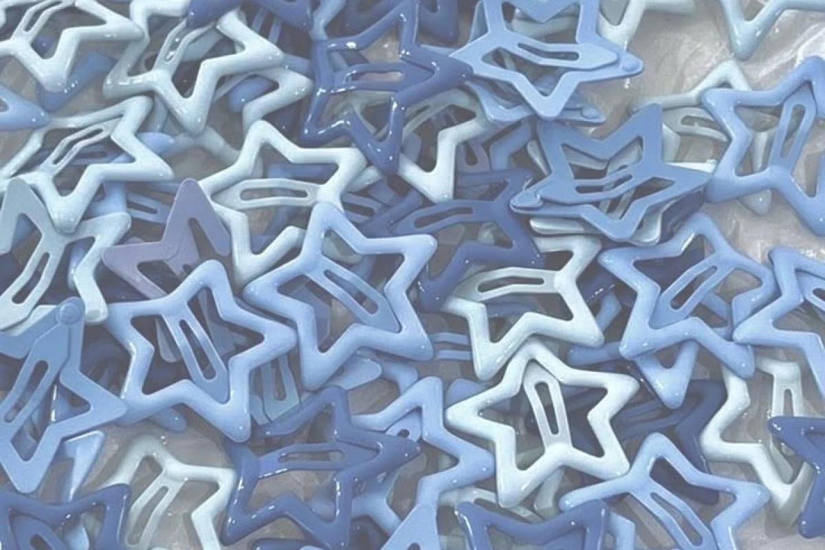 اندکی میم از روح اتاق