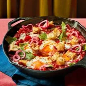 عکس غذای ساده(تخم مرغ‌های تند بلادی)