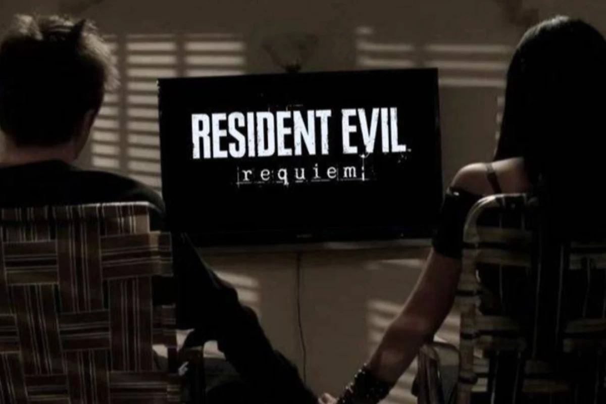 عکس Maybe bio